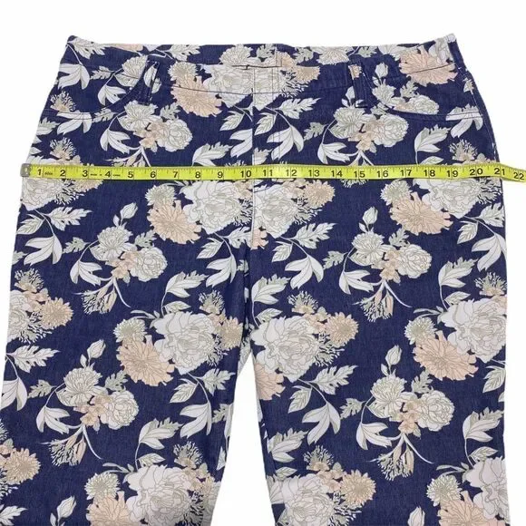 FADED Glory Floral Cropped Trousers 16-18 - Picture 3 of 11